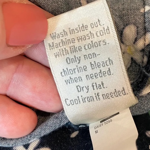 Lauren Conrad Disney Collection Daisy Blouse with Peter Pan Collar- M - Picture 10 of 10